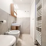 7 Min To - Peaceful Mountain Retreat בקתה