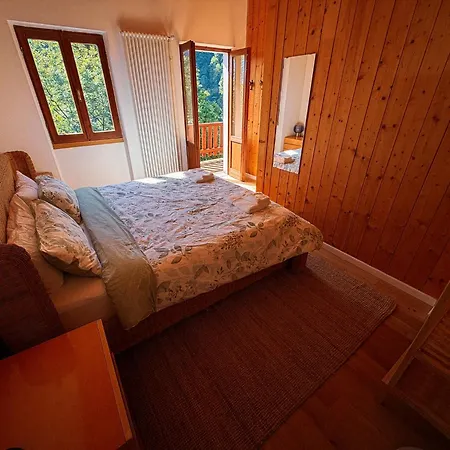 7 Min To - Peaceful Mountain Retreat בקתה